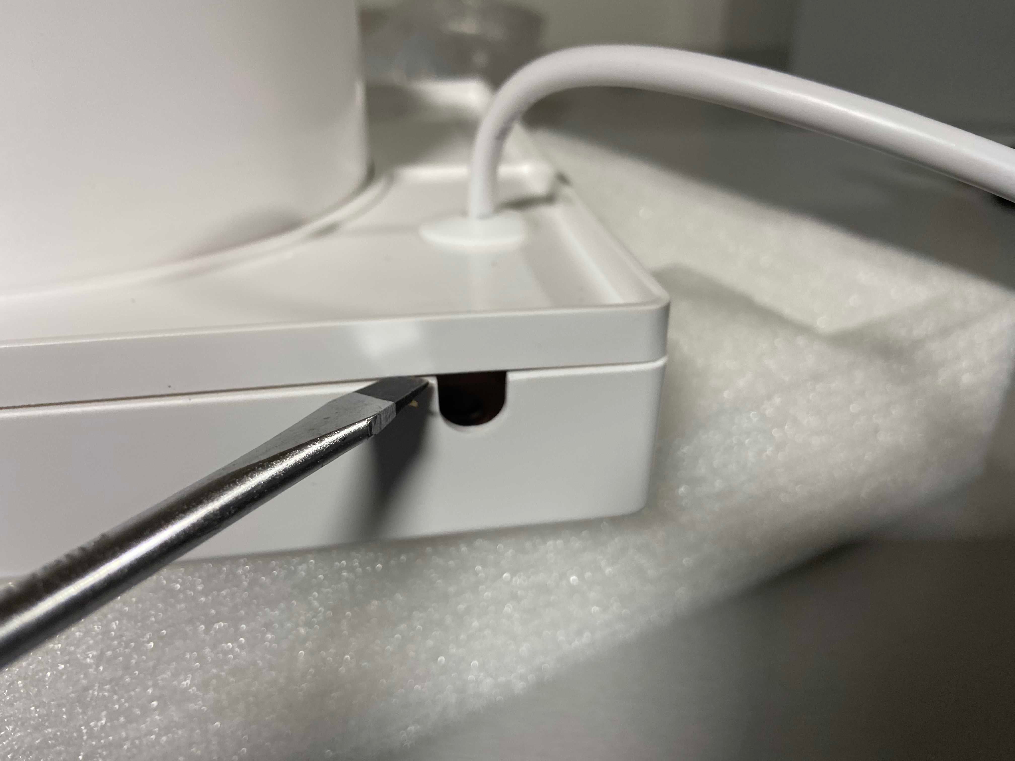 Swapping your IV50 AC lead – Arctica Solar