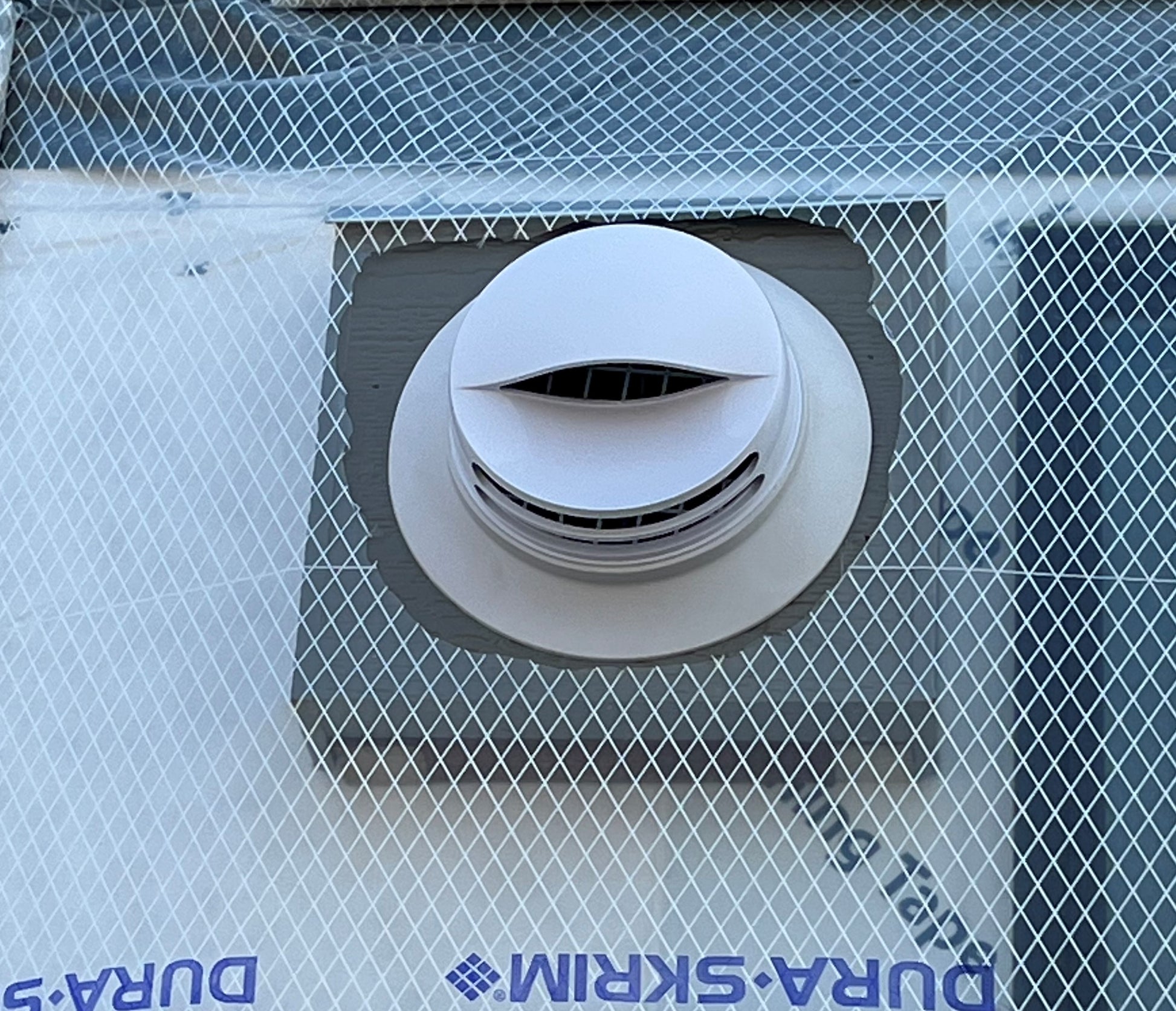 IV50 Intelligent Ventilator – Arctica Solar